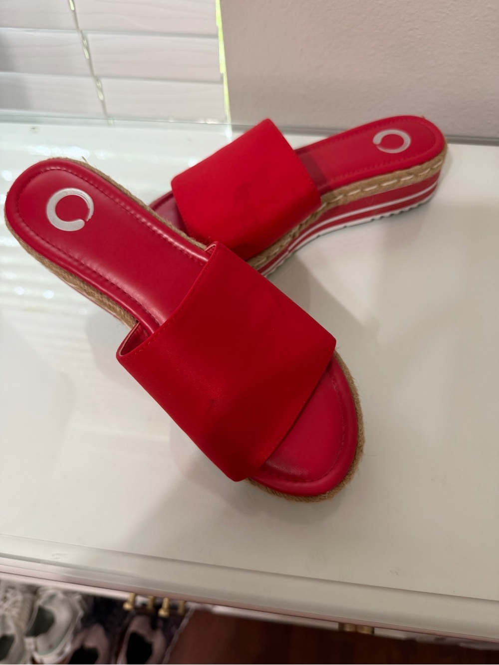 Journee Rosey Slide Sandal  EUC 7.5